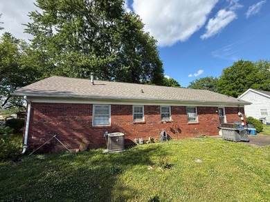 SINGLE FAMILY HOME 96'x80' lot 1,233 sq ft living space 3 - photo 6