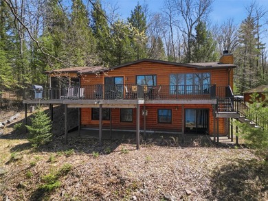 Beautifully updated Northwoods retreat on the Chippewa River - photo 4