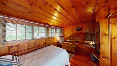 This charming waterfront cabin on Lake Kabetogama is a must-see - photo 29