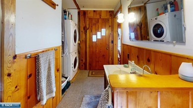 This charming waterfront cabin on Lake Kabetogama is a must-see - photo 31