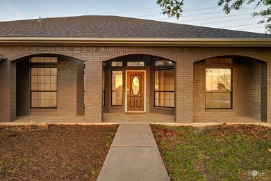 Beautifully updated home in the highly desirable San Angelo - photo 4