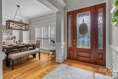 This exquisitely maintained all-brick custom residence offers - photo 5