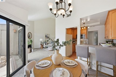 Welcome to this beautifully maintained top-floor condominium - photo 12
