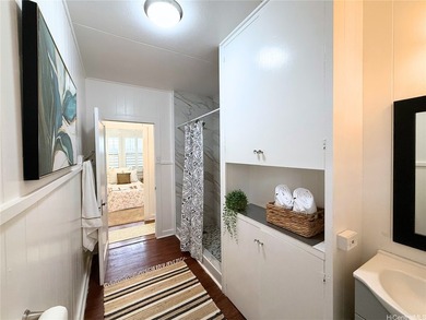 Welcome home to this beautifully maintained single-level - photo 8