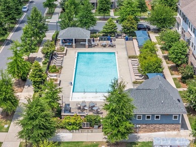 Fantastic End Unit Townhome with Resort-Style Amenities! This - photo 9