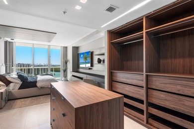 Discover luxury living in this fully furnished turnkey penthouse - photo 10