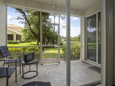 Completely remodeled 3-bedroom , 3-bathroom residence located in - photo 8