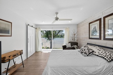 Thoroughly remodeled, redesigned 2-BD, 2-BA, 2,581-sq-ft - photo 12