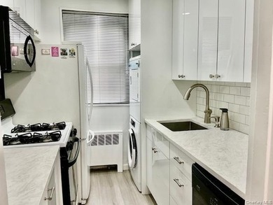 Brand New! Beech Hills! 1 Bedroom/1 Bath UPPER Unit located in - photo 6