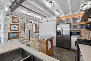 Thoroughly remodeled, redesigned 2-BD, 2-BA, 2,581-sq-ft - photo 24