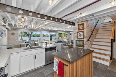 Thoroughly remodeled, redesigned 2-BD, 2-BA, 2,581-sq-ft - photo 25