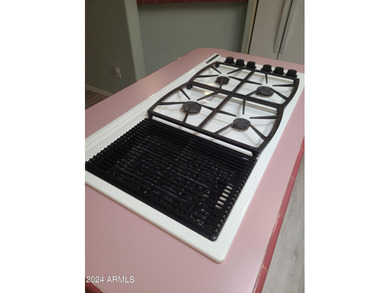 Extraordinarily upgraded 3 bed/2 bath on a large corner cul de