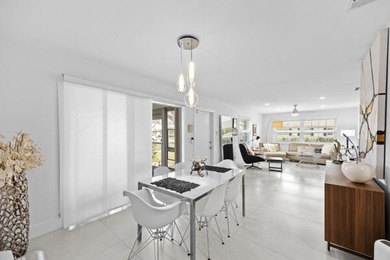 This stunning 2 bedroom, 2 bath villa in the desirable Limetree - photo 3