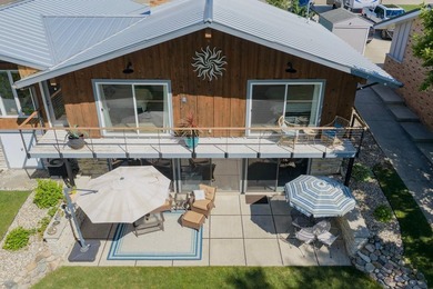 Thoroughly remodeled, redesigned 2-BD, 2-BA, 2,581-sq-ft - photo 41
