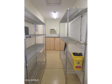 Extraordinarily upgraded 3 bed/2 bath on a large corner cul de