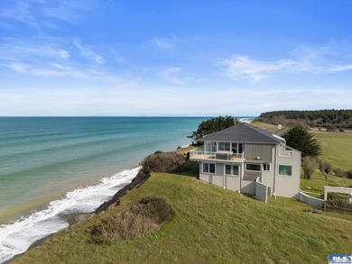 Exquisite views of the Strait of Juan de Fuca and the Olympic - photo 2