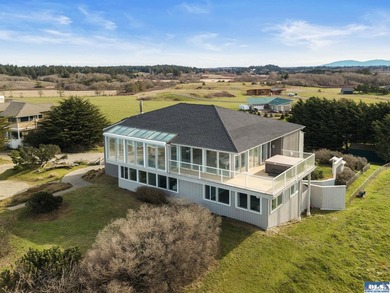 Exquisite views of the Strait of Juan de Fuca and the Olympic - photo 4
