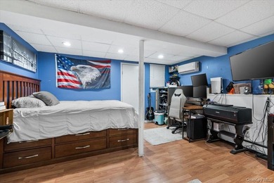 Welcome to your new home! This charming, move-in-ready - photo 12