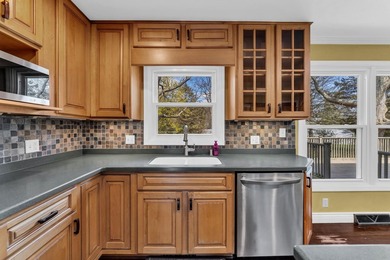Tucked at the end of a quiet cul-de-sac in coveted Wind Meadows - photo 18