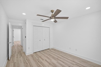 Welcome to this beautiful home located in the heart of Destin - photo 21