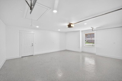 Welcome to this beautiful home located in the heart of Destin - photo 32
