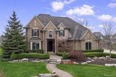 (private lake, pond, creek) Home For Sale in Oakland Michigan