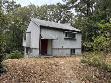 (private lake, pond, creek) Home Sale Pending in Vineyard Haven Massachusetts