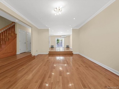 First time on the market. Move-in ready brick single-family home - photo 5
