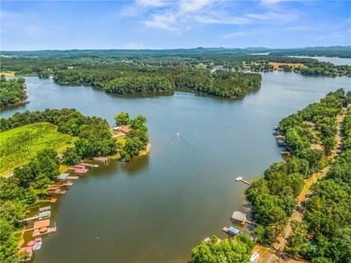 Lake Tillery Home For Sale in Norwood North Carolina