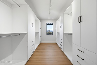 Unit 2 at Mountain View Commons showcases the highly