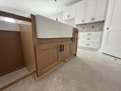 Builder Incentives Available! Seller offering 2% closing cost - photo 8