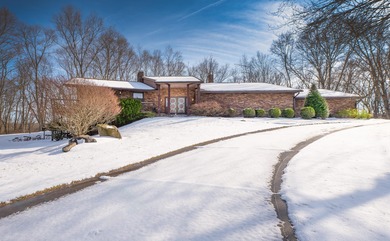 Knox Lake Home Sale Pending in Fredericktown Ohio