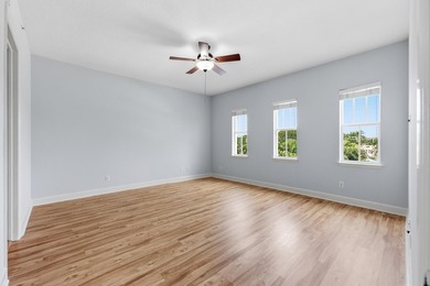 Live in the heart of it all without sacrificing the feel of home - photo 14