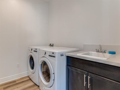 With 3 bedrooms, 2.5 bathrooms, dedicated office, 2,107 sqft of - photo 15