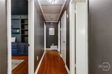 Welcome to 750 Glenwood Drive, a beautifully updated 3 bedroom - photo 18