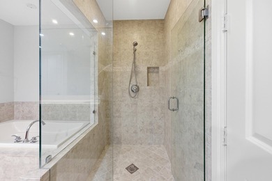 Live in the heart of it all without sacrificing the feel of home - photo 18