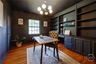 Welcome to 750 Glenwood Drive, a beautifully updated 3 bedroom - photo 19