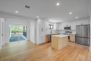 LIVING LUXURY In The Heart Of Center Moriches! This Hamptons - photo 9