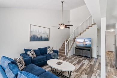 Awesome updated END-UNIT townhome in the heart of Destin with NO - photo 10