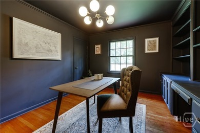 Welcome to 750 Glenwood Drive, a beautifully updated 3 bedroom - photo 20