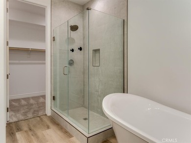 With 3 bedrooms, 2.5 bathrooms, dedicated office, 2,107 sqft of - photo 21