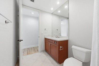 Live in the heart of it all without sacrificing the feel of home - photo 23