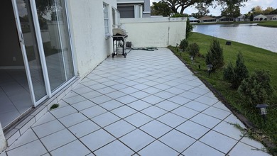 ** SHORT SALE - SUBJECT TO BANK APPROVAL - photo 4