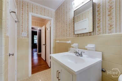 Welcome to 750 Glenwood Drive, a beautifully updated 3 bedroom - photo 29