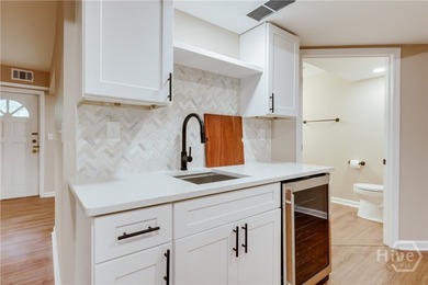 Welcome to 750 Glenwood Drive, a beautifully updated 3 bedroom - photo 35