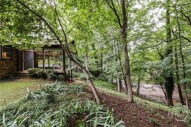 Welcome to 750 Glenwood Drive, a beautifully updated 3 bedroom - photo 40