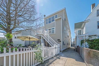 Beautiful multifamily close to The Walk, Caesar's Casino, and a - photo 3