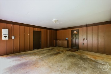 Welcome to 750 Glenwood Drive, a beautifully updated 3 bedroom - photo 45