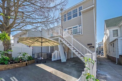 Beautiful multifamily close to The Walk, Caesar's Casino, and a - photo 6