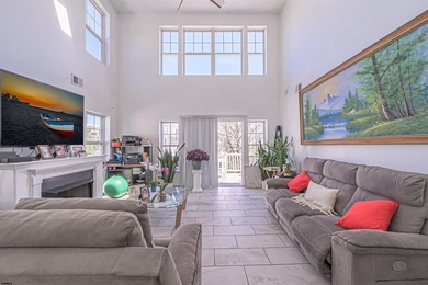 Beautiful multifamily close to The Walk, Caesar's Casino, and a - photo 8
